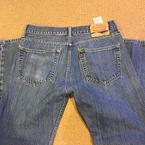 levi jeans  32 x 30